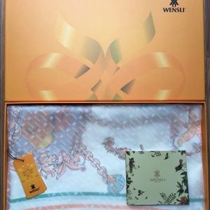 New Wensli 100% silk scarf multicolor 34”x34”